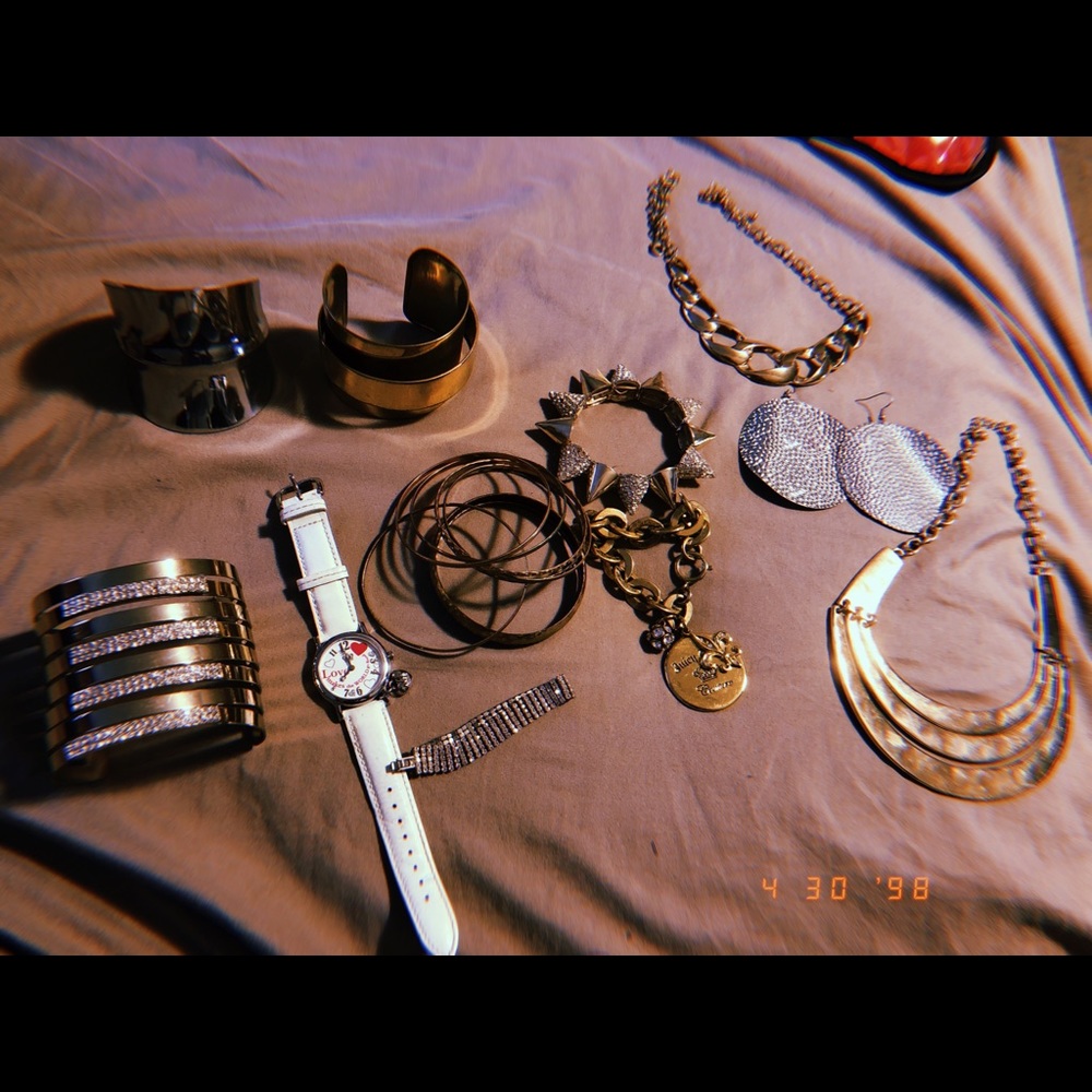 Accessories jewelry earrings bracelets necklaces